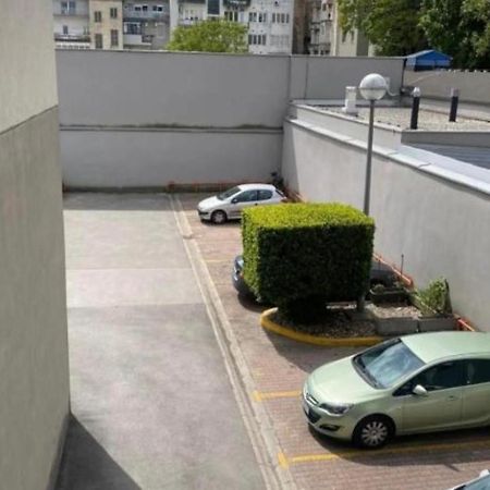 Lea Apartment - Free Parking In Front For 2 Cars Zagreb Luaran gambar