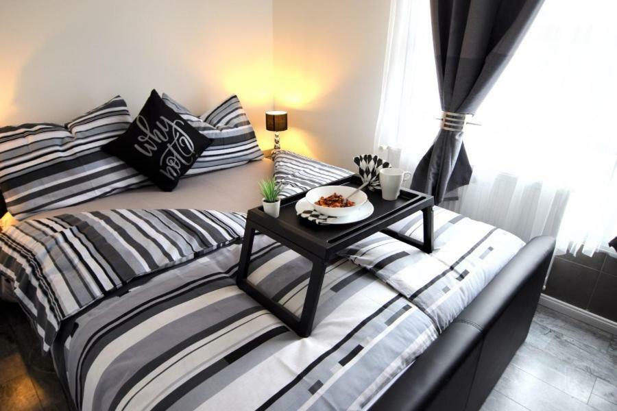 Lea Apartment - Free Parking In Front For 2 Cars Zagreb Luaran gambar