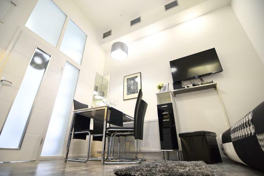 Lea Apartment - Free Parking In Front For 2 Cars Zagreb Luaran gambar