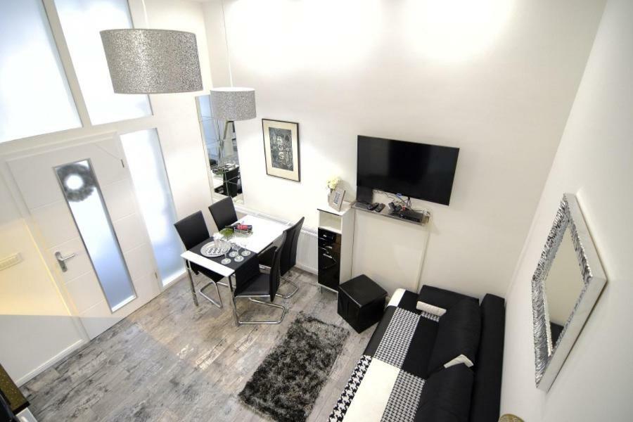 Lea Apartment - Free Parking In Front For 2 Cars Zagreb Luaran gambar